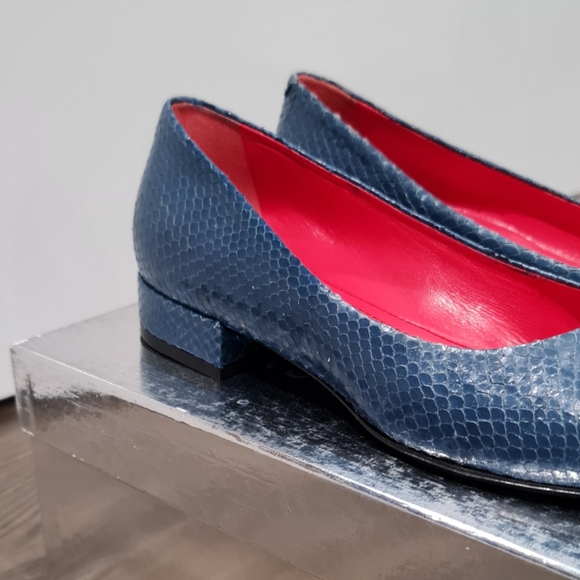 PAS DE ROUGE BLUE LOW HEEL SHOES SIZE 6.5 - Picture 2 of 4